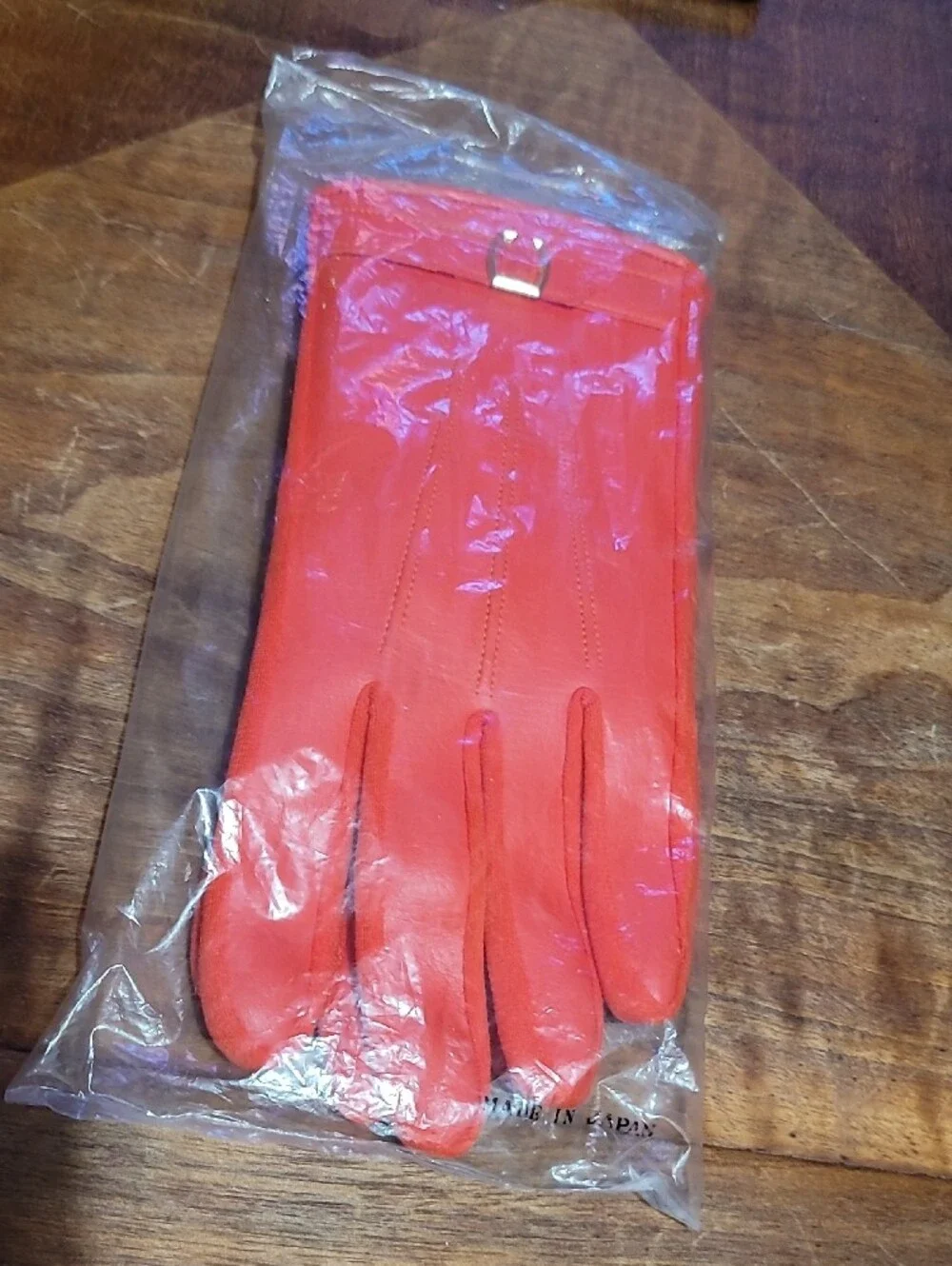 Vintage 1960s Mod Red Vinyl Dress Gloves. BRAND-NEW. Flawless.
